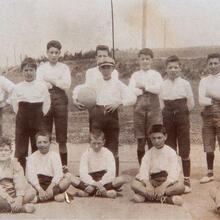 Memòria en ruta al Catllar – Equip de futbol amb el mestre Sr. Cañas, 1924