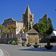 Bescanó. Església de St Andreu, l'Estanyol. Vista en primr pla del comunidor