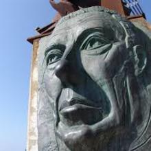 Calafell. Escultura dedicada als Països Catalans, la seva llibertat i els seus líders històrics