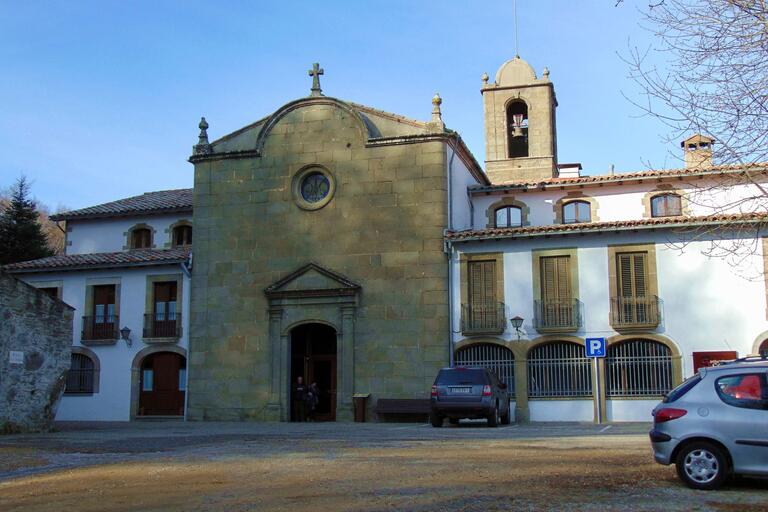 El Santuari de la Salut, a la cinglera del Collsacabra, Sant Feliu de Pallerols