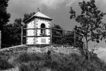 <p>Fotografia de 1946 (Arxiu de Baldiri Selva i Cunill).</p> Ruta dels Padrons. Sant Boi de Lluçanès