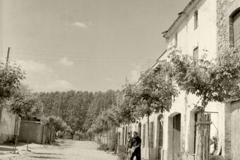<p>Ruta Vilanova, Memòria en Moviment. Vilanova del Vallès</p> Carrer Mogent i carrer del Sol. Ruta Vilanova, Memòria en Moviment. Vilanova del Vallès