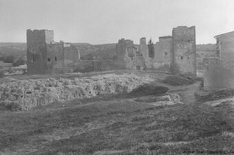 Memòria en ruta al Catllar – El castell abans de la restauració, 1923
