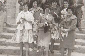 Memòria en ruta al Catllar – Sortint de missa, 24 de maig de 1959