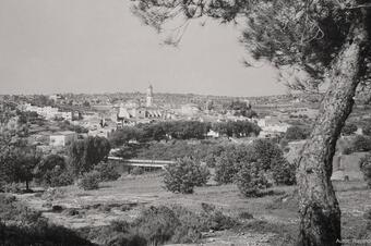 Memòria en ruta al Catllar – El poble des de l'antic camí de l'estació, 1960
