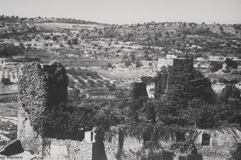 Memòria en ruta al Catllar – El castell vist des del campanar, 1960