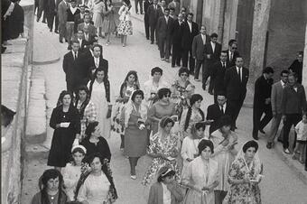 Memòria en ruta al Catllar – Processó pels carrers de la vila, 1959