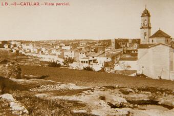 Memòria en ruta al Catllar – Postal del Catllar envoltat de camps de conreu, cap al 1910