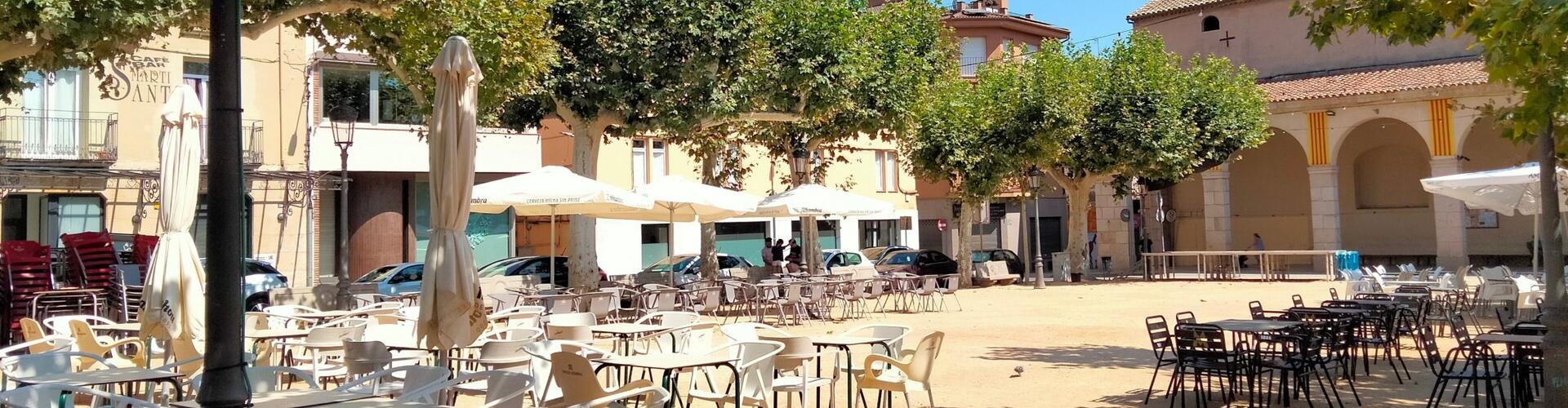 Plaça Farners amb terrasses, Santa Coloma de Farners