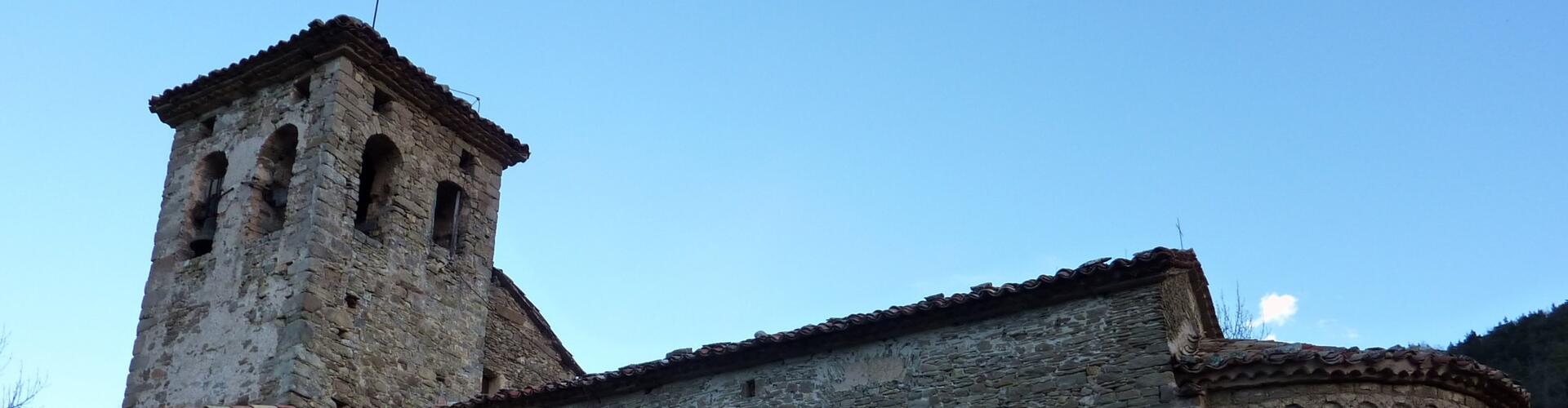 Església romànica de Santa Maria de les Llosses amb el campanar